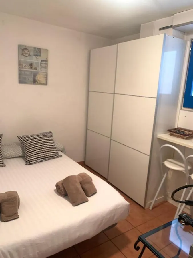 Apartment Habitacion Con Bano Privado En Cadaques Centro, Casa Nou 1935